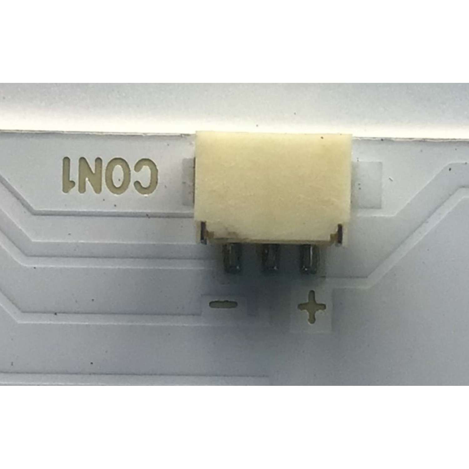 KIT DE LEDS PARA TV VIZIO (3 PZ) / NUMERO DE PARTE LB43108 V0_01 / 8101020496A / 098101008DH09 / PANEL V435-G0 LAUFQEKV / MODELO V435-G0 LAUFQEKV - Imagen 4